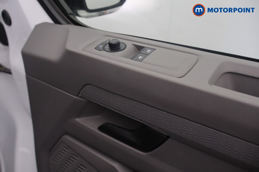 Volkswagen Transporter Commerce Plus Manual Diesel Panel Van - Stock Number (1653250) - 17th supplementary image