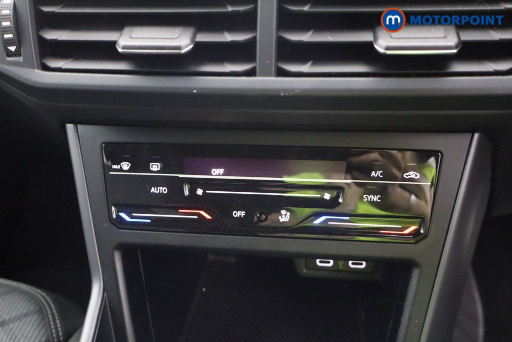 Volkswagen Polo R-Line Manual Petrol Hatchback - Stock Number (1653560) - 3rd supplementary image
