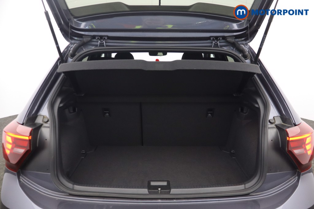 Volkswagen Polo R-Line Manual Petrol Hatchback - Stock Number (1653560) - 12th supplementary image