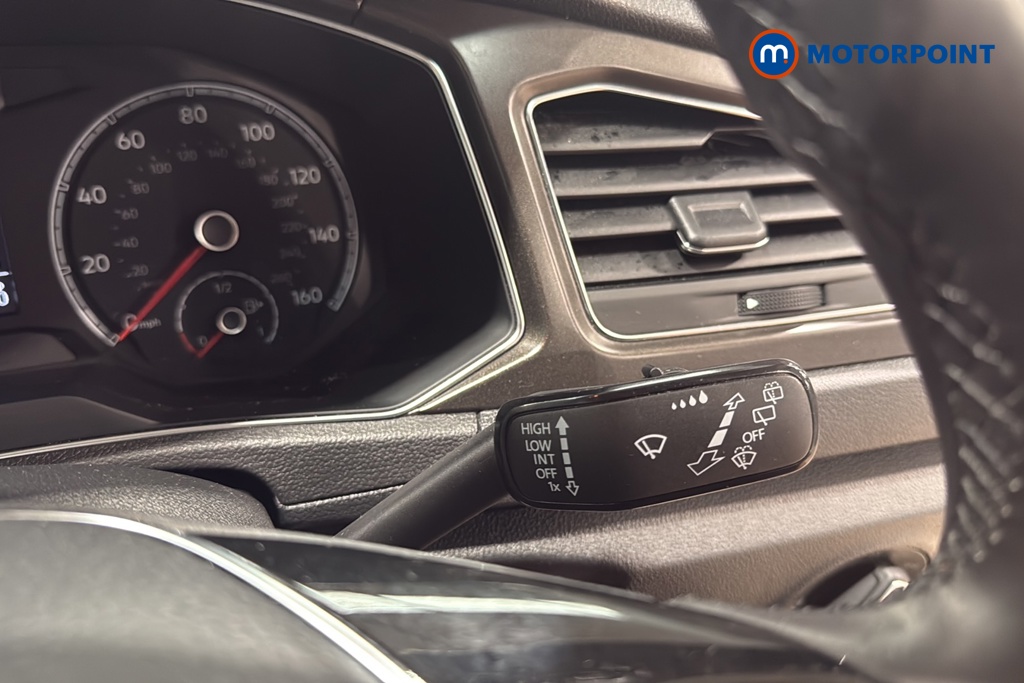 Volkswagen T-Roc SE Manual Diesel SUV - Stock Number (1653619) - 6th supplementary image