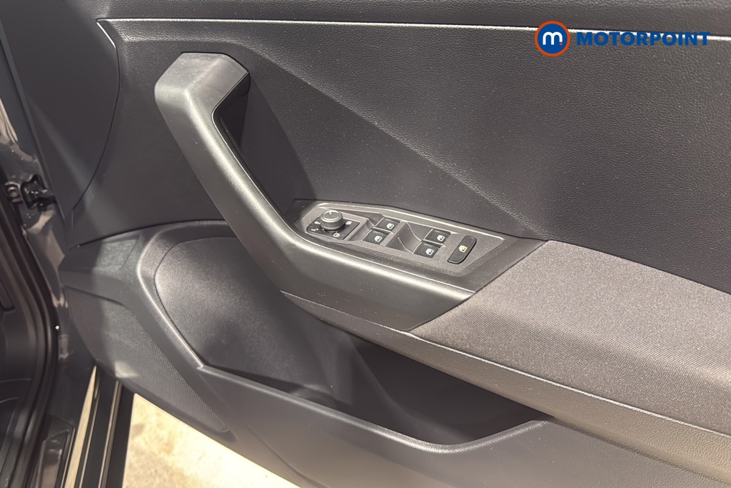 Volkswagen T-Roc SE Manual Diesel SUV - Stock Number (1653619) - 18th supplementary image