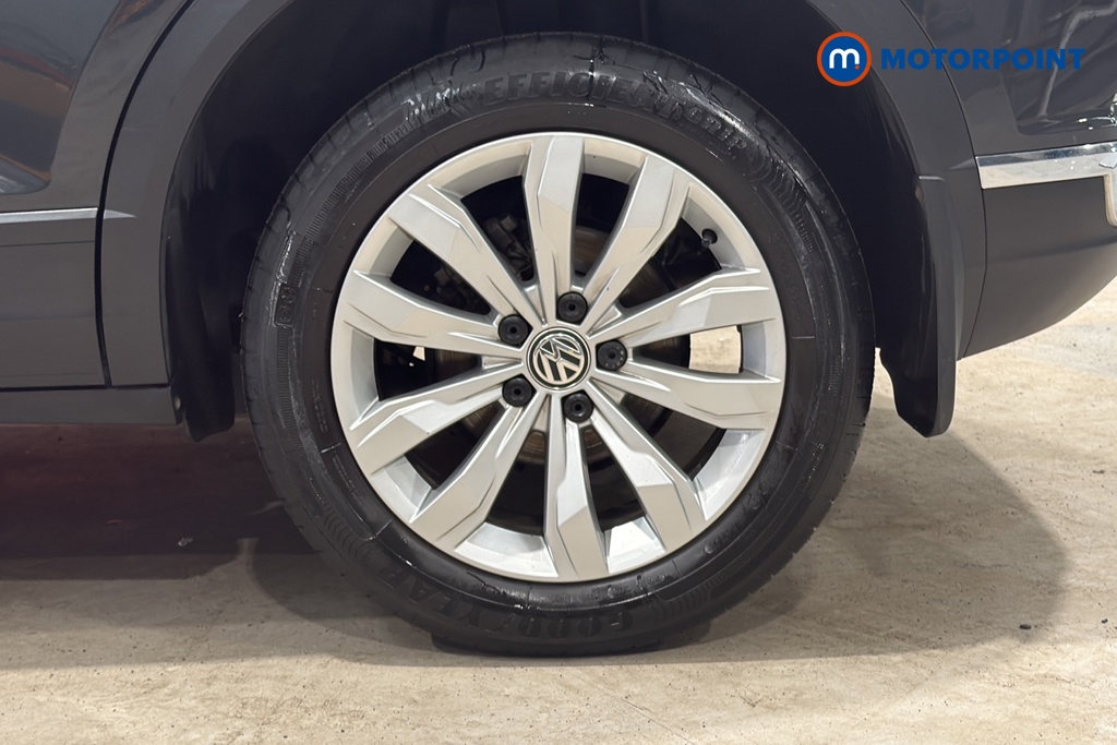 Volkswagen T-Roc SE Manual Diesel SUV - Stock Number (1653619) - 45th supplementary image
