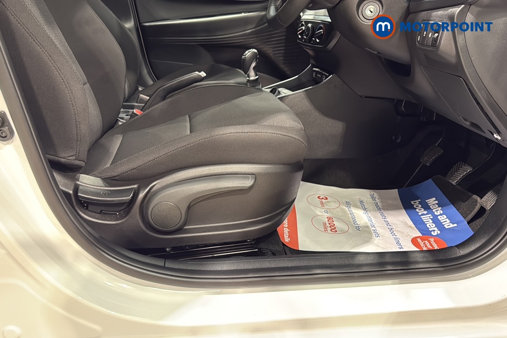 Hyundai I20 Black Line Manual Petrol Hatchback - Stock Number (1654024) - 24th supplementary image