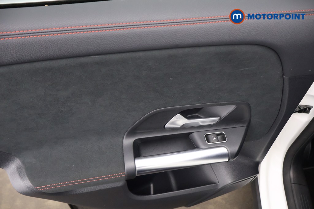 Mercedes-Benz GLA Amg Line Automatic Petrol SUV - Stock Number (1629261) - 20th supplementary image