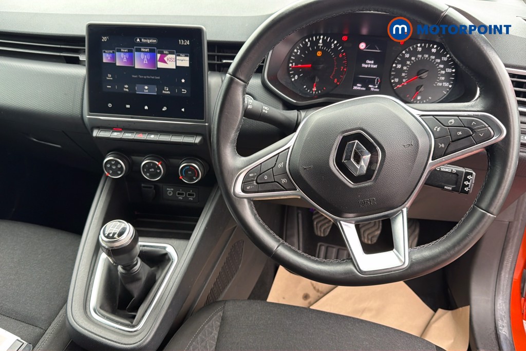 Renault Clio Iconic Manual Petrol Hatchback - Stock Number (1634552) - 2nd supplementary image