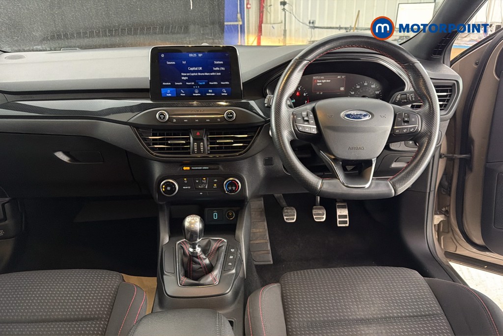 Ford Focus St-Line Manual Petrol Hatchback - Stock Number (1636835) - 1st supplementary image