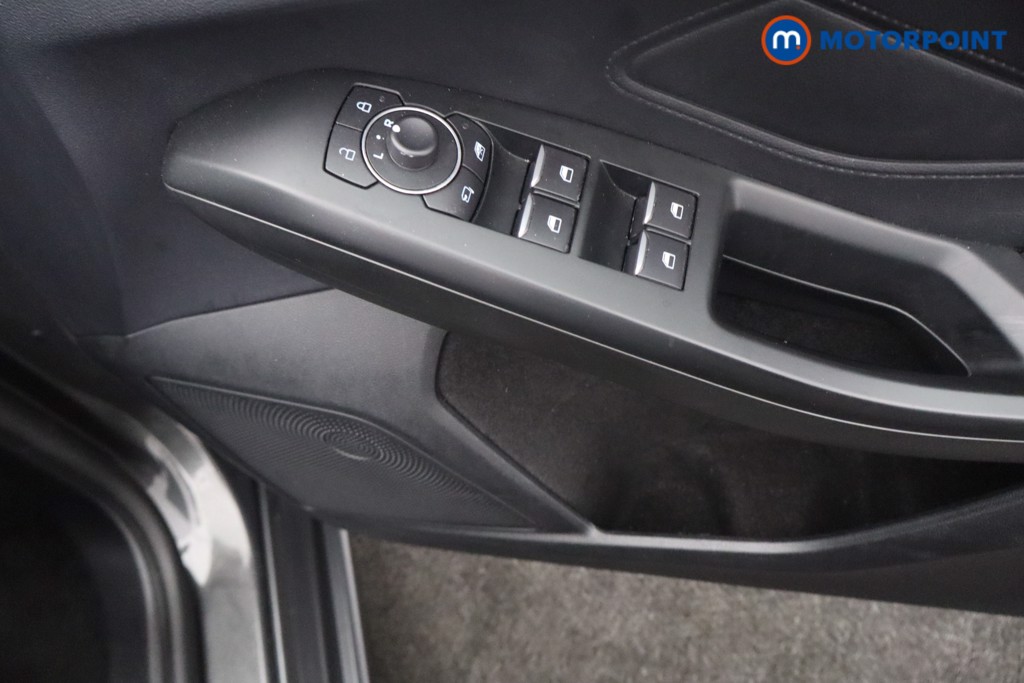 Ford Focus St-Line Manual Petrol Hatchback - Stock Number (1640778) - 16th supplementary image