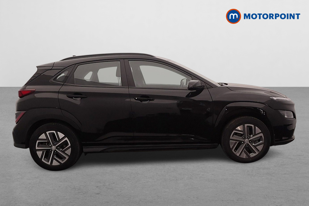 Hyundai Kona Se Connect Automatic Electric SUV - Stock Number (1641906) - Drivers side