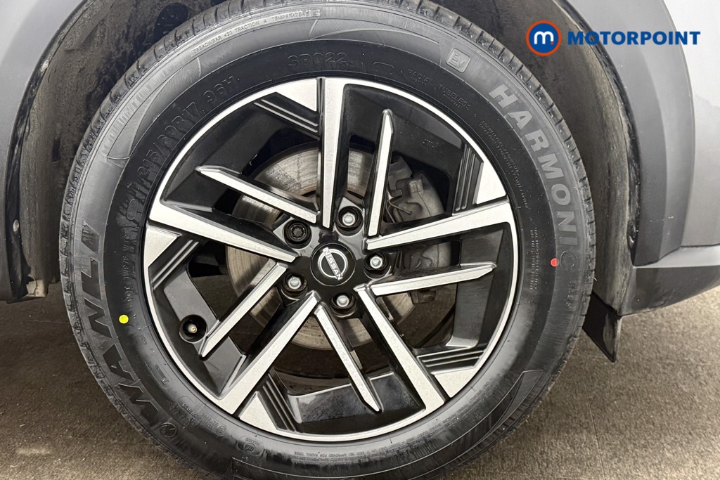 Nissan Juke N-Connecta Automatic Petrol SUV - Stock Number (1642453) - 4th supplementary image
