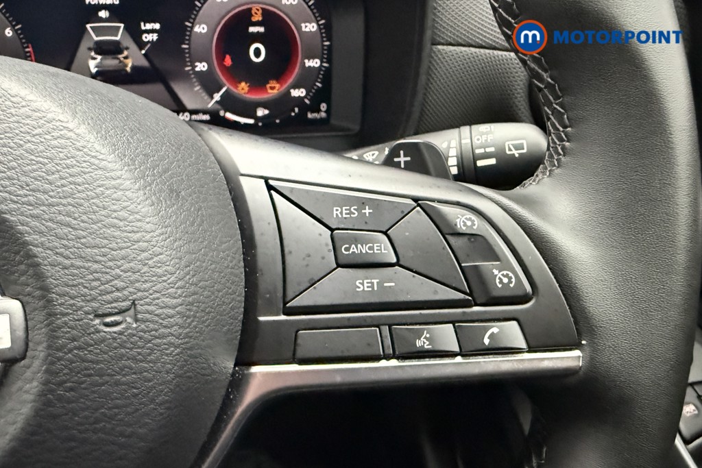 Nissan Juke N-Connecta Automatic Petrol SUV - Stock Number (1642453) - 18th supplementary image