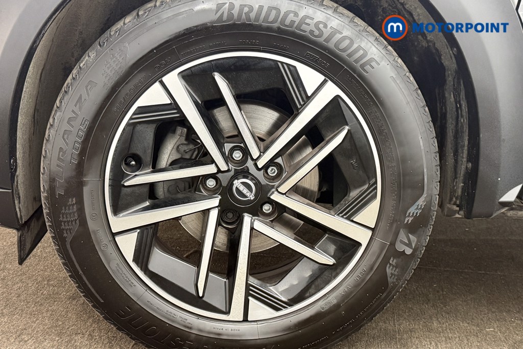 Nissan Juke N-Connecta Automatic Petrol SUV - Stock Number (1642453) - 1st supplementary image