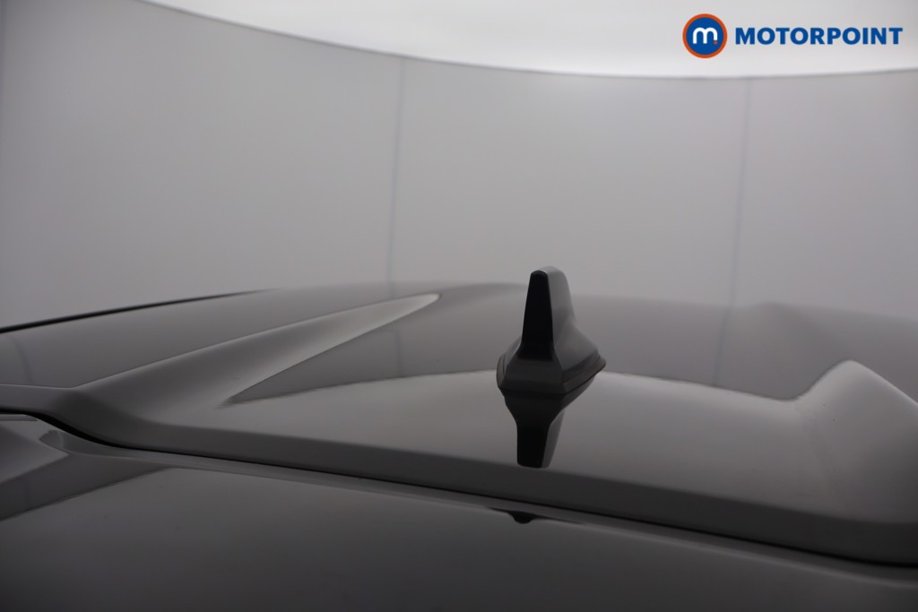 Nissan Juke Tekna Manual Petrol SUV - Stock Number (1644152) - 4th supplementary image