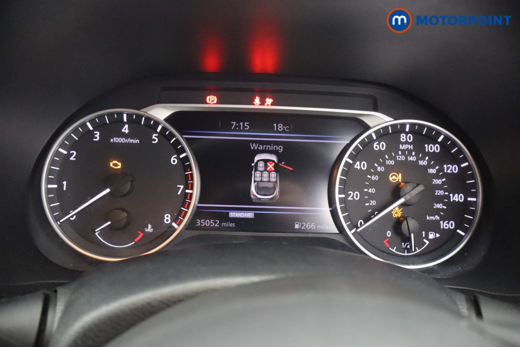 Nissan Juke Tekna Manual Petrol SUV - Stock Number (1644152) - 17th supplementary image