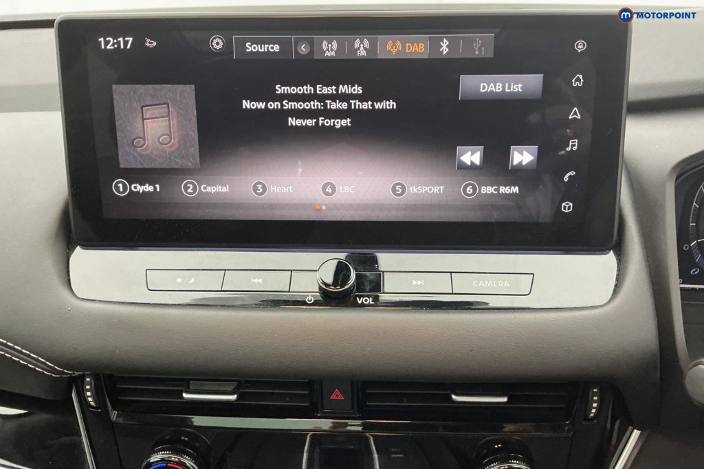 Nissan Qashqai N-Connecta Automatic Petrol-Electric Hybrid SUV - Stock Number (1644514) - 2nd supplementary image