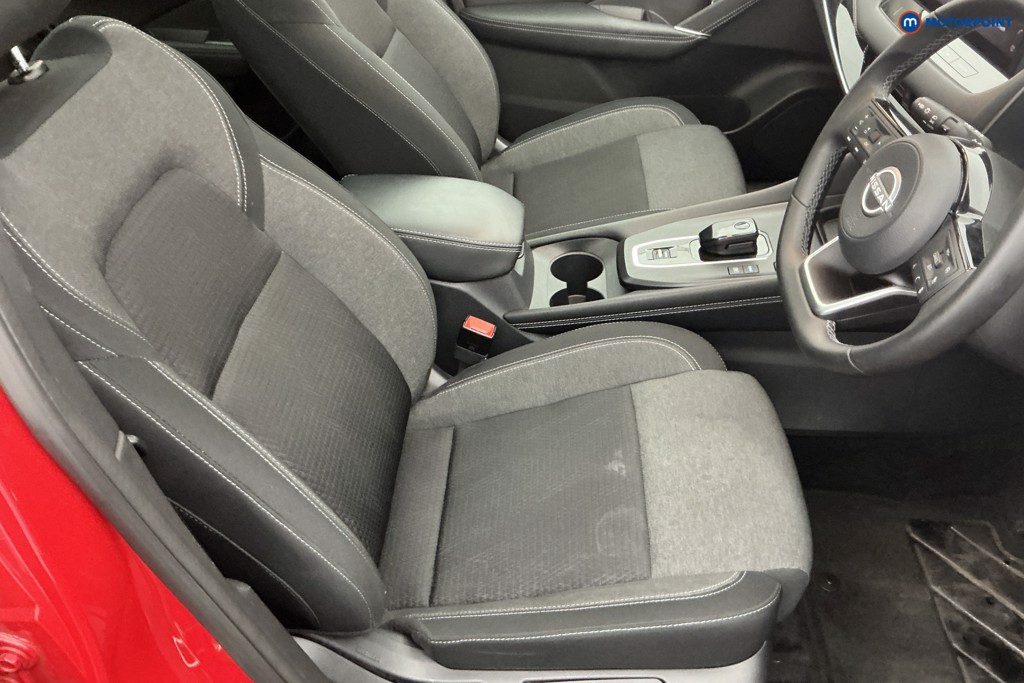 Nissan Qashqai N-Connecta Automatic Petrol-Electric Hybrid SUV - Stock Number (1644514) - 5th supplementary image