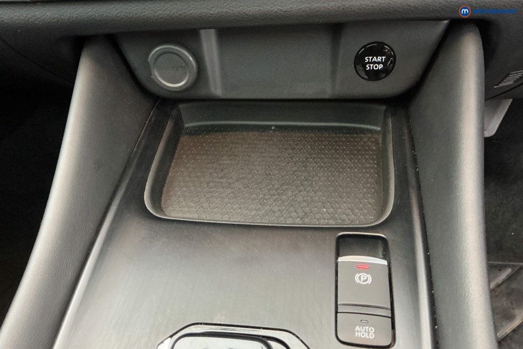 Nissan Qashqai N-Connecta Automatic Petrol-Electric Hybrid SUV - Stock Number (1644514) - 16th supplementary image