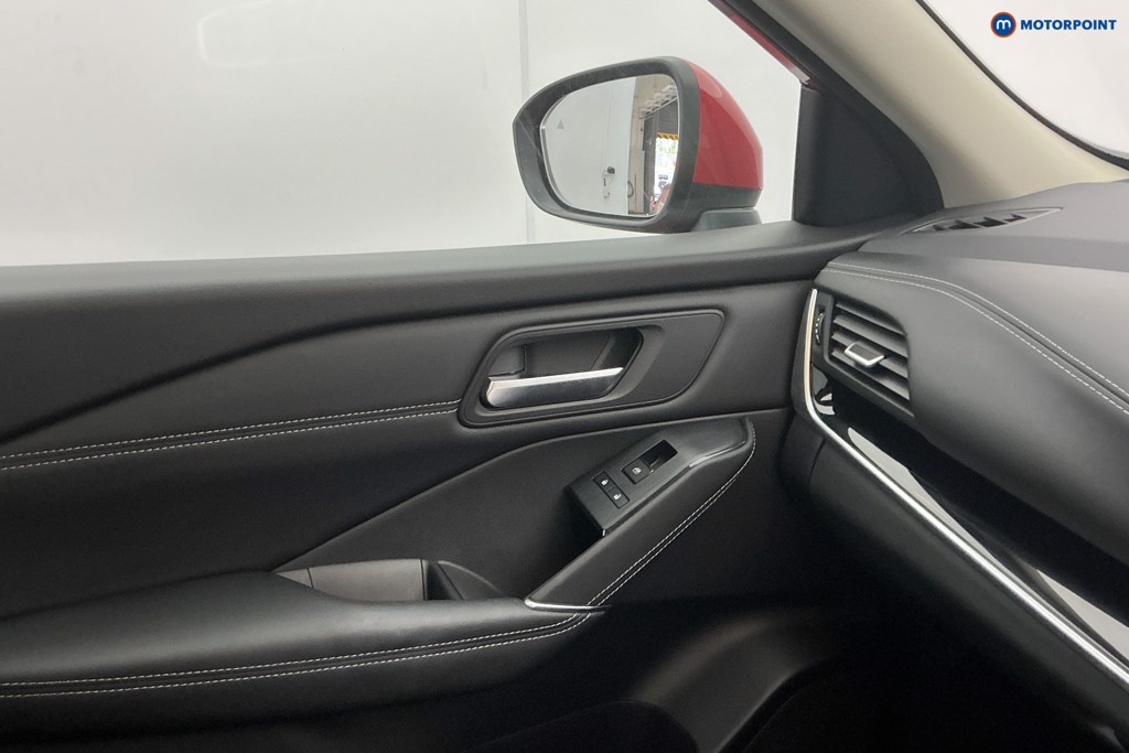 Nissan Qashqai N-Connecta Automatic Petrol-Electric Hybrid SUV - Stock Number (1644514) - 19th supplementary image