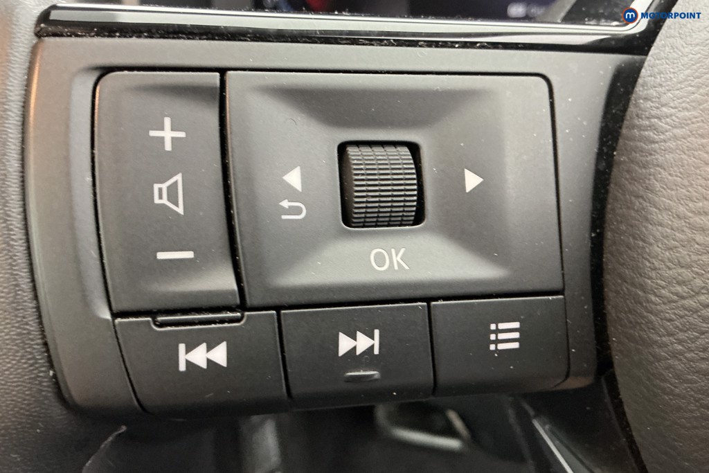 Nissan Qashqai N-Connecta Automatic Petrol-Electric Hybrid SUV - Stock Number (1644514) - 20th supplementary image