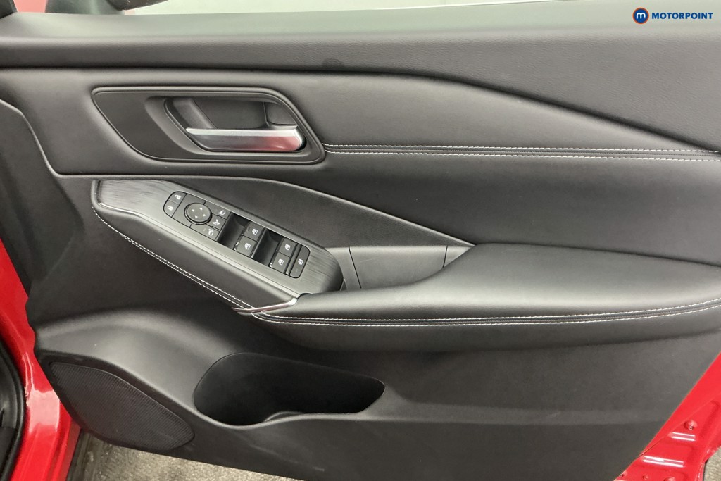 Nissan Qashqai N-Connecta Automatic Petrol-Electric Hybrid SUV - Stock Number (1644514) - 24th supplementary image