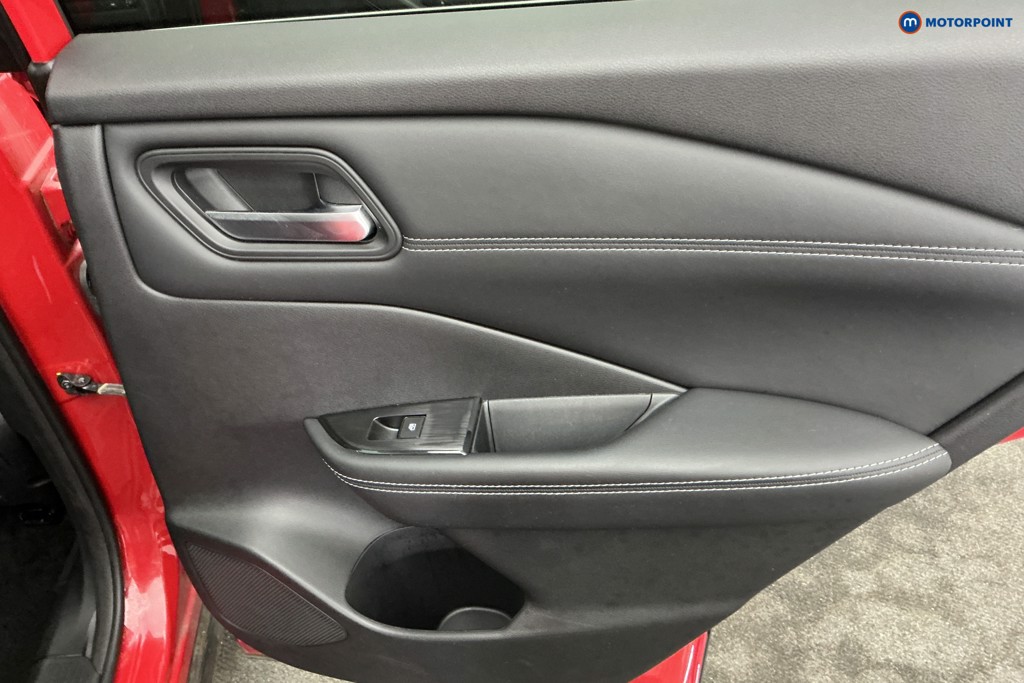 Nissan Qashqai N-Connecta Automatic Petrol-Electric Hybrid SUV - Stock Number (1644514) - 26th supplementary image
