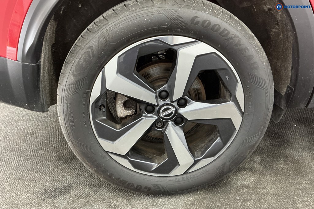 Nissan Qashqai N-Connecta Automatic Petrol-Electric Hybrid SUV - Stock Number (1644514) - 33rd supplementary image