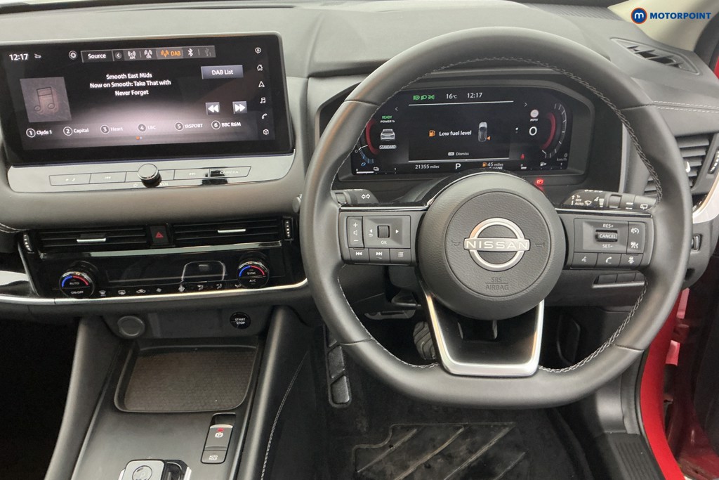 Nissan Qashqai N-Connecta Automatic Petrol-Electric Hybrid SUV - Stock Number (1644514) - 1st supplementary image