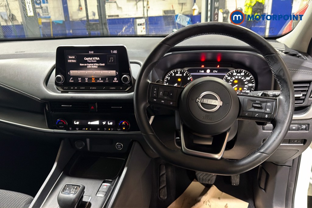 Nissan Qashqai Acenta Premium Automatic Petrol SUV - Stock Number (1644798) - 2nd supplementary image