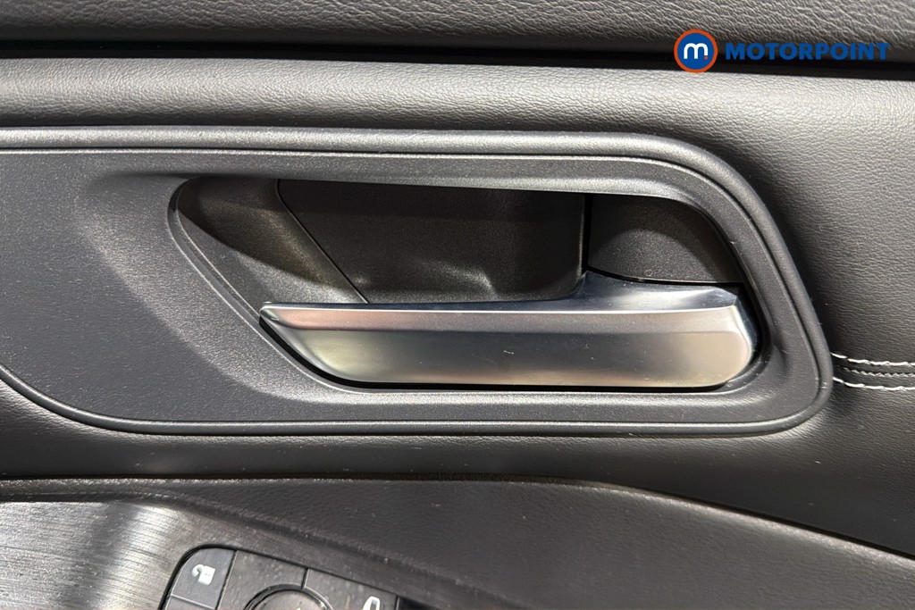 Nissan Qashqai Acenta Premium Automatic Petrol SUV - Stock Number (1644798) - 42nd supplementary image