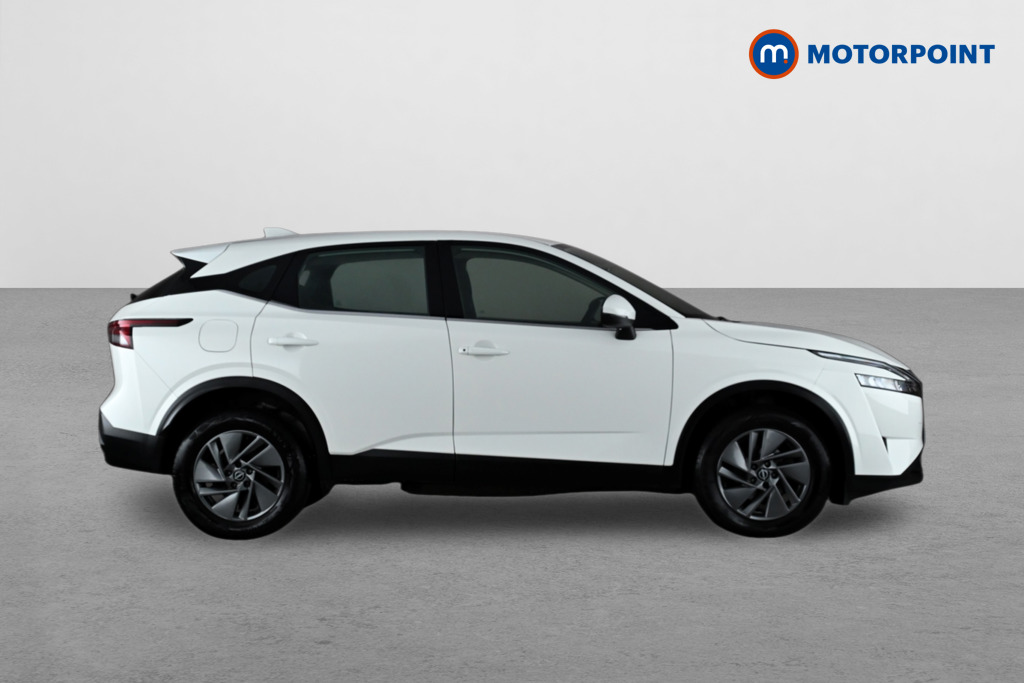 Nissan Qashqai Acenta Premium Automatic Petrol SUV - Stock Number (1644798) - Drivers side