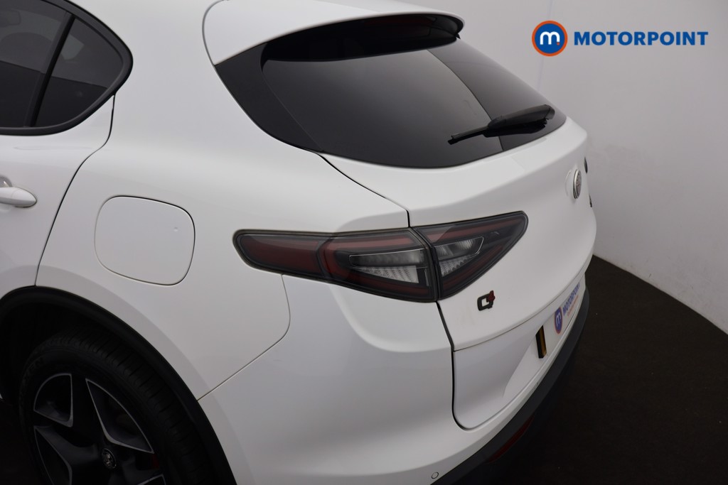 Alfa Romeo Stelvio TI Automatic Petrol SUV - Stock Number (1645873) - 13th supplementary image