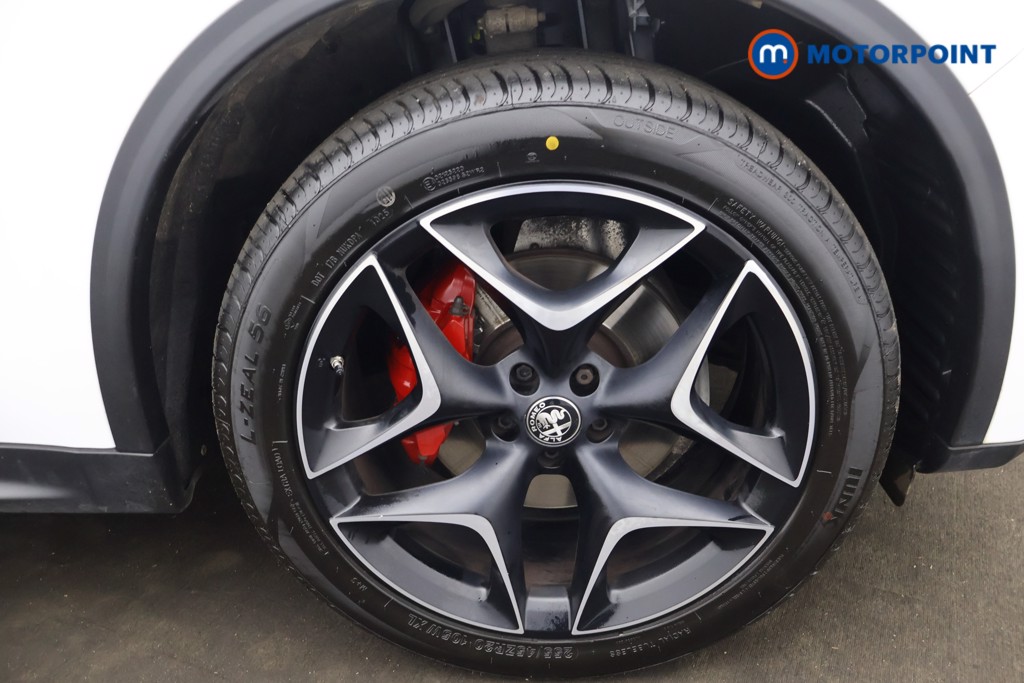 Alfa Romeo Stelvio TI Automatic Petrol SUV - Stock Number (1645873) - 18th supplementary image