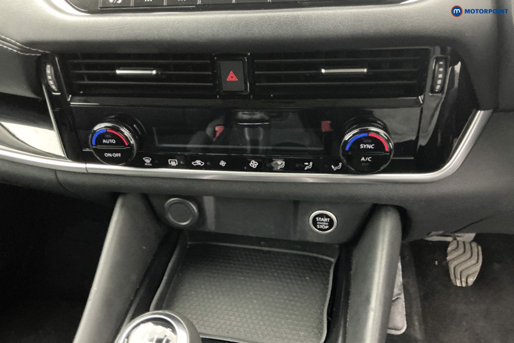Nissan Qashqai N-Connecta Manual Petrol SUV - Stock Number (1645943) - 17th supplementary image