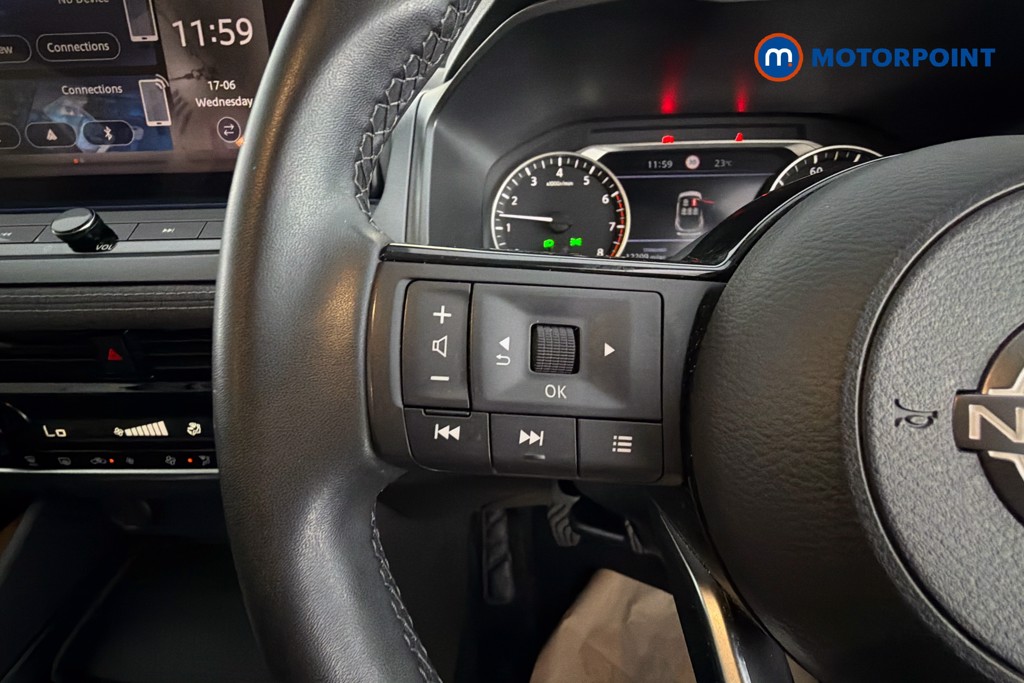 Nissan Qashqai Acenta Premium Manual Petrol SUV - Stock Number (1646437) - 3rd supplementary image