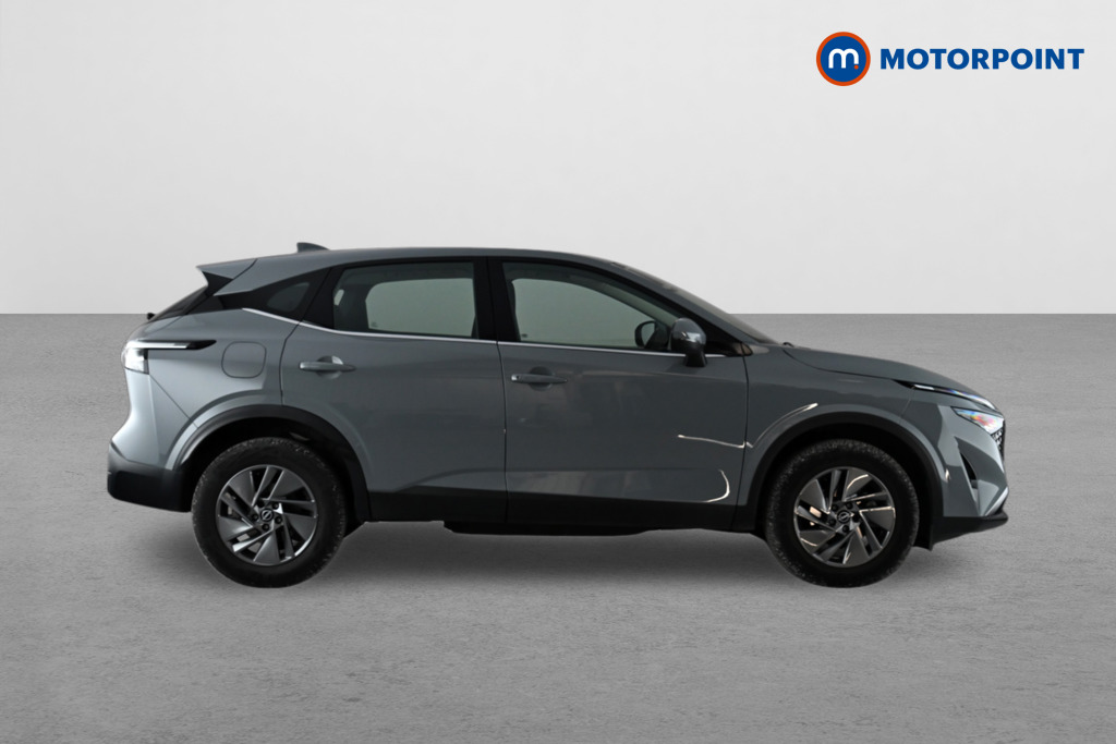 Nissan Qashqai Acenta Premium Manual Petrol SUV - Stock Number (1646437) - Drivers side