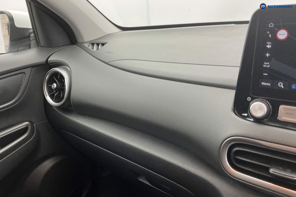 Hyundai Kona Premium Automatic Electric SUV - Stock Number (1646558) - 17th supplementary image