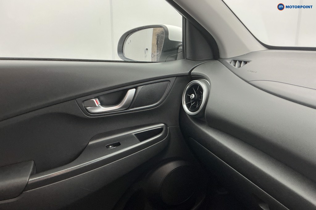 Hyundai Kona Premium Automatic Electric SUV - Stock Number (1646558) - 18th supplementary image
