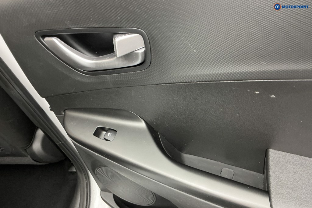Hyundai Kona Premium Automatic Electric SUV - Stock Number (1646558) - 26th supplementary image
