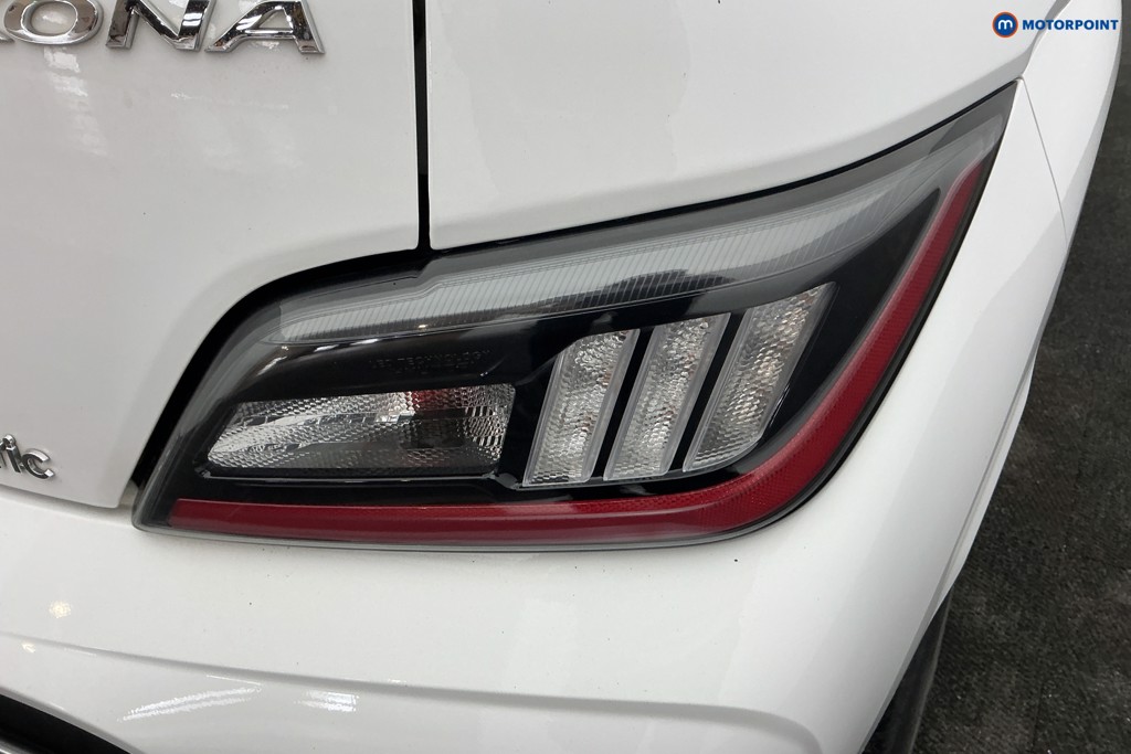 Hyundai Kona Premium Automatic Electric SUV - Stock Number (1646558) - 30th supplementary image