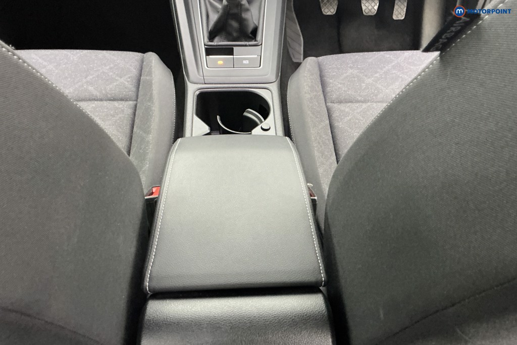 Volkswagen Golf Life Manual Petrol Hatchback - Stock Number (1647901) - 11th supplementary image