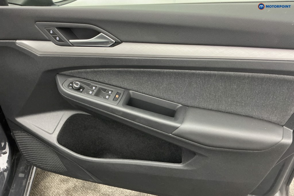 Volkswagen Golf Life Manual Petrol Hatchback - Stock Number (1647901) - 24th supplementary image