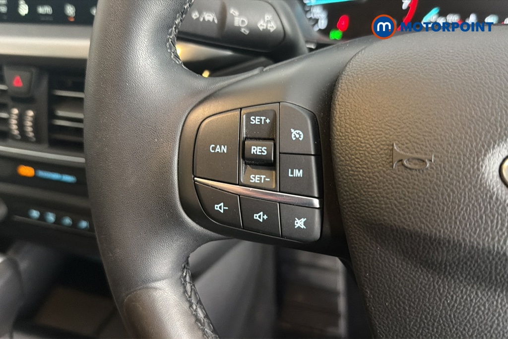Ford Focus Titanium Automatic Petrol Estate - Stock Number (1648530) - 4th supplementary image