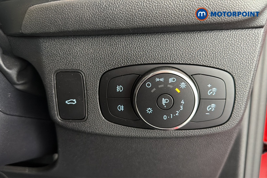 Ford Focus Titanium Automatic Petrol Estate - Stock Number (1648530) - 11th supplementary image