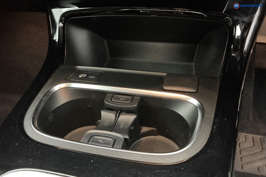 Mercedes-Benz A Class Amg Line Manual Petrol Hatchback - Stock Number (1648738) - 16th supplementary image
