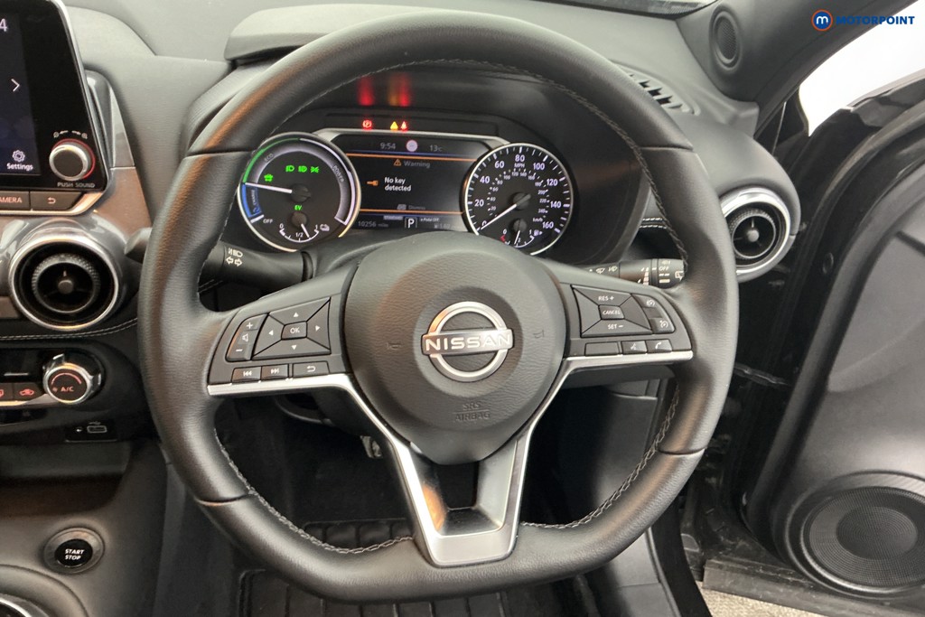 Nissan Juke N-Connecta Automatic Petrol-Electric Hybrid SUV - Stock Number (1648764) - 6th supplementary image