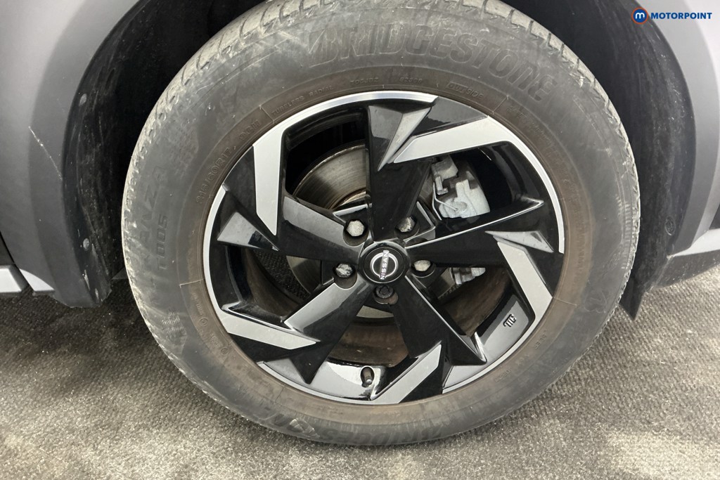 Nissan Juke N-Connecta Automatic Petrol-Electric Hybrid SUV - Stock Number (1648764) - 33rd supplementary image