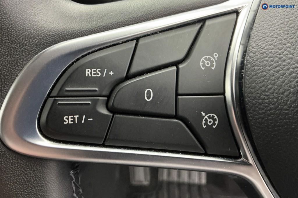 Renault Clio Iconic Manual Petrol Hatchback - Stock Number (1648821) - 17th supplementary image