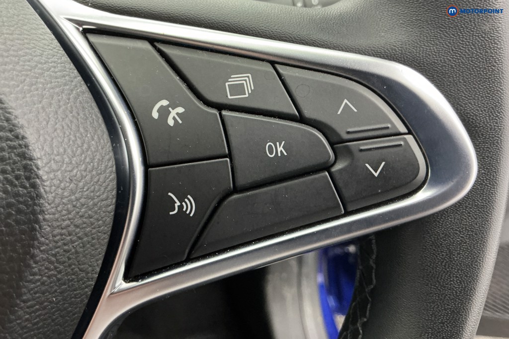 Renault Clio Iconic Manual Petrol Hatchback - Stock Number (1648821) - 18th supplementary image