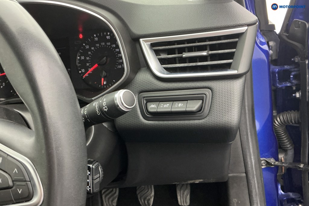 Renault Clio Iconic Manual Petrol Hatchback - Stock Number (1648821) - 19th supplementary image