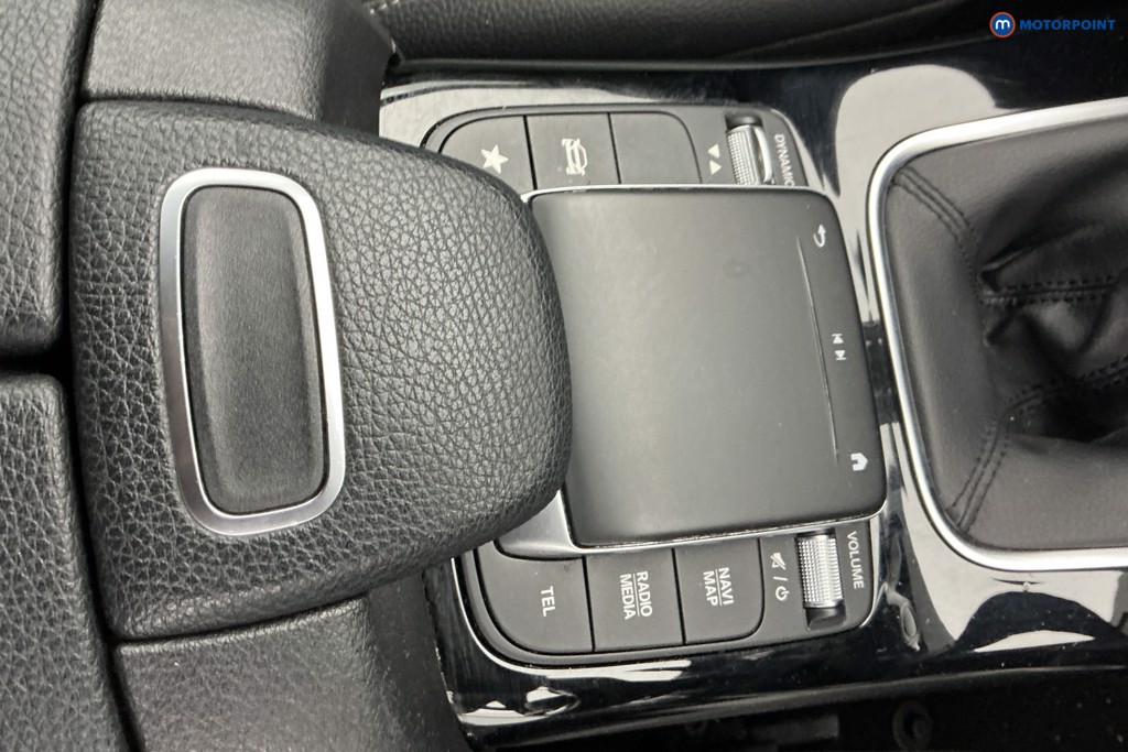 Mercedes-Benz A Class SE Manual Petrol Hatchback - Stock Number (1648990) - 13th supplementary image