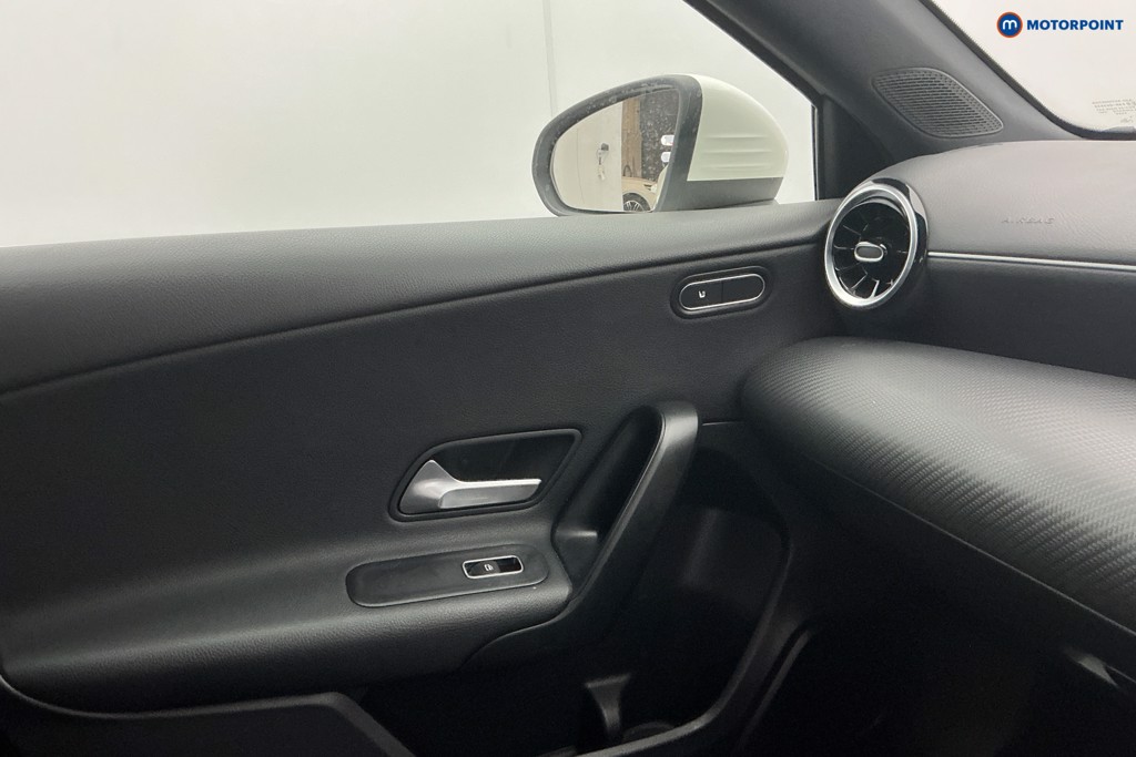 Mercedes-Benz A Class SE Manual Petrol Hatchback - Stock Number (1648990) - 18th supplementary image